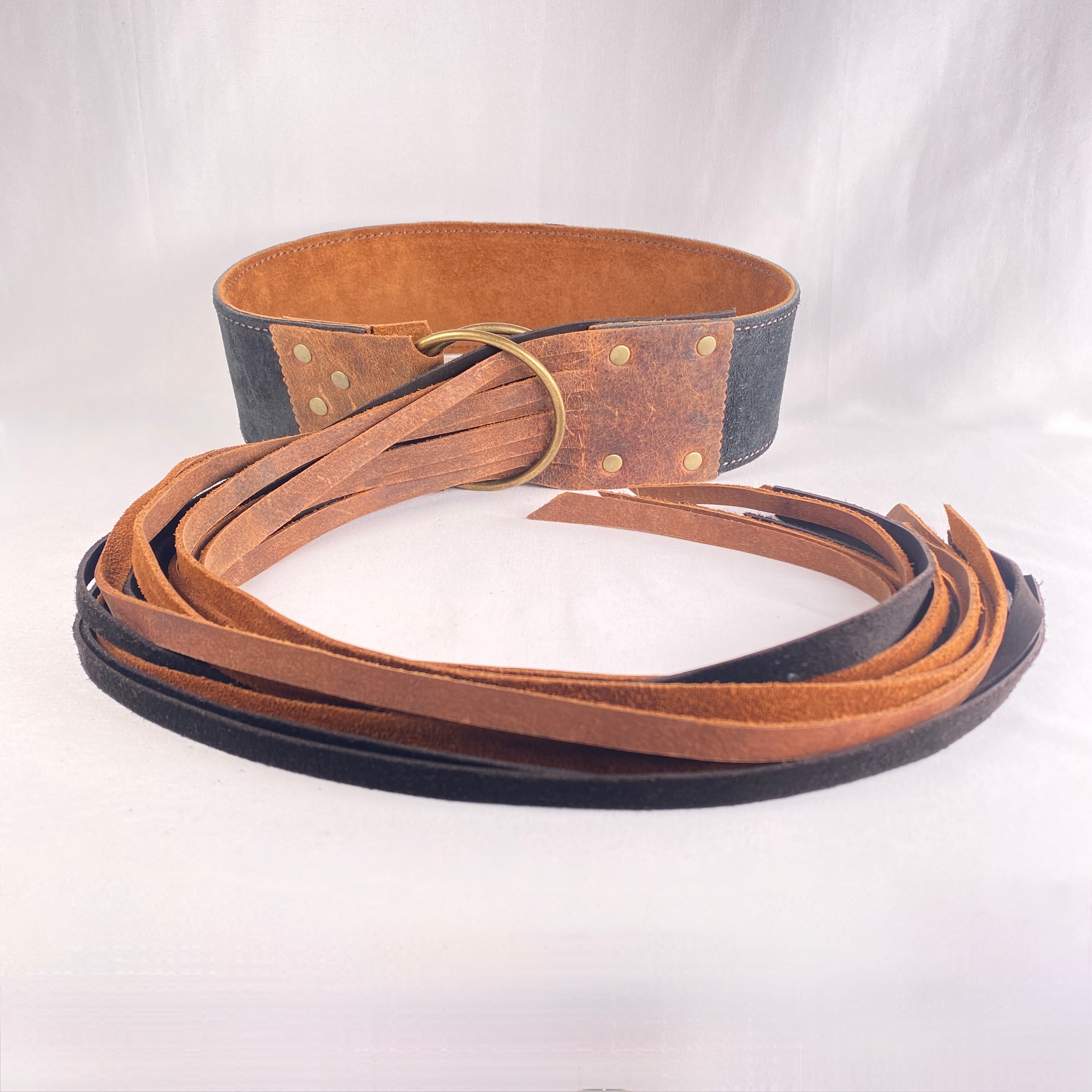 Reversible fringe wide-belt in Black and Tan – BRICK STRAW